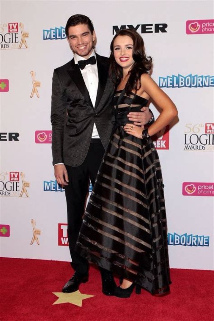 What happened to Evie home and away?