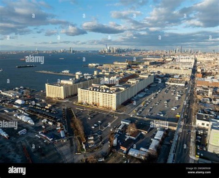 What happened to the Brooklyn Army Terminal?
