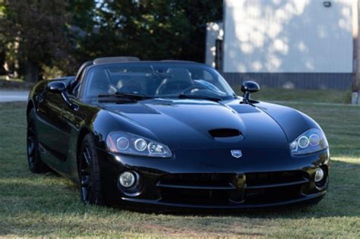 What is a 2004 Dodge Viper worth?