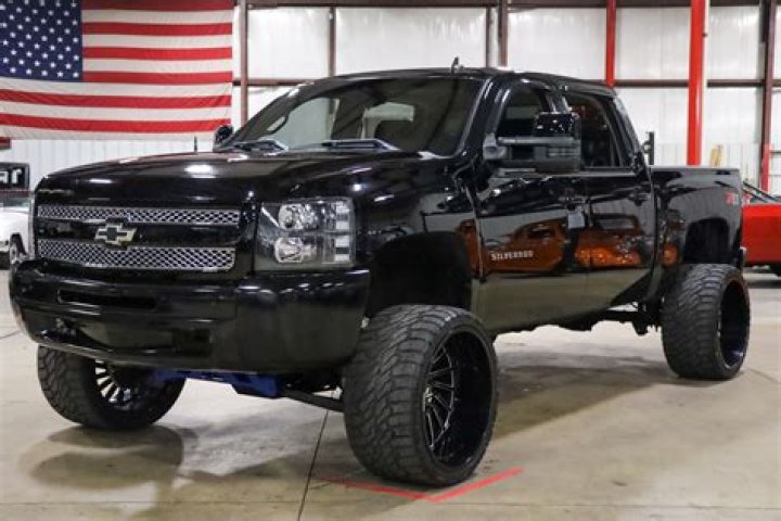 What is a 2013 Chevy Silverado worth?