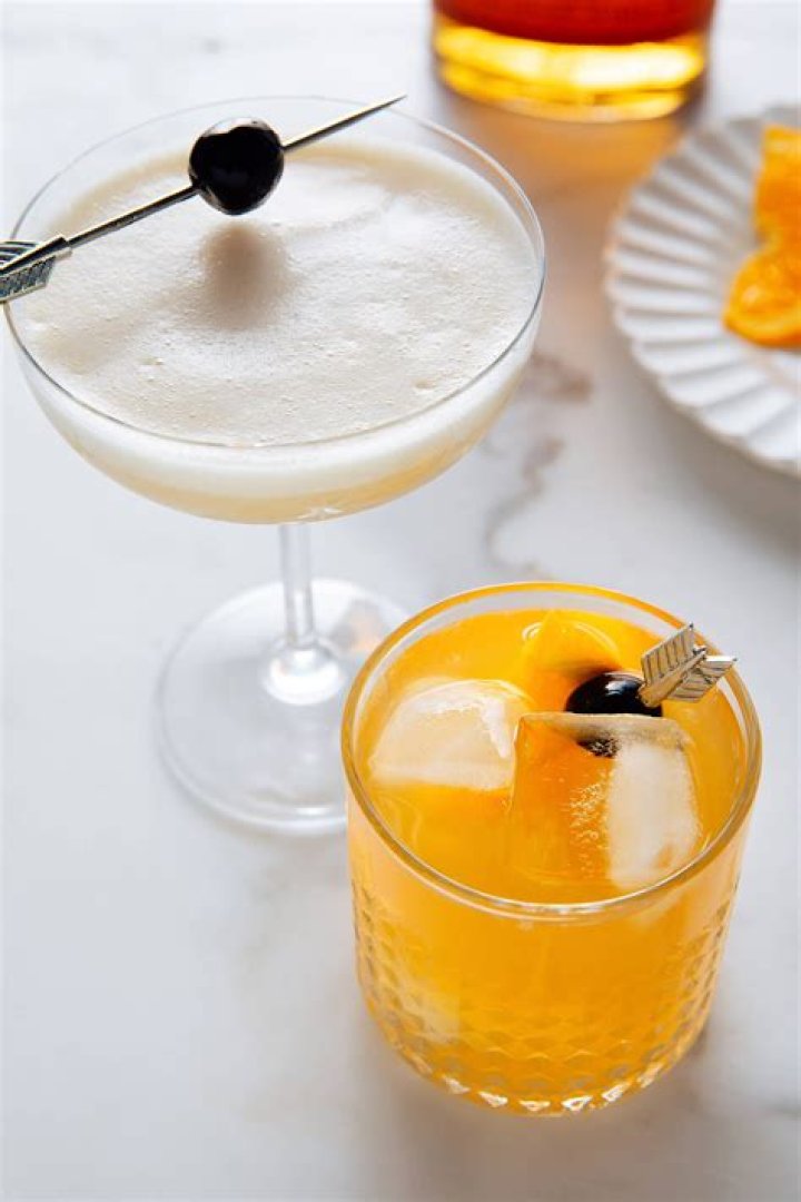 What is a whiskey sour recipe?
