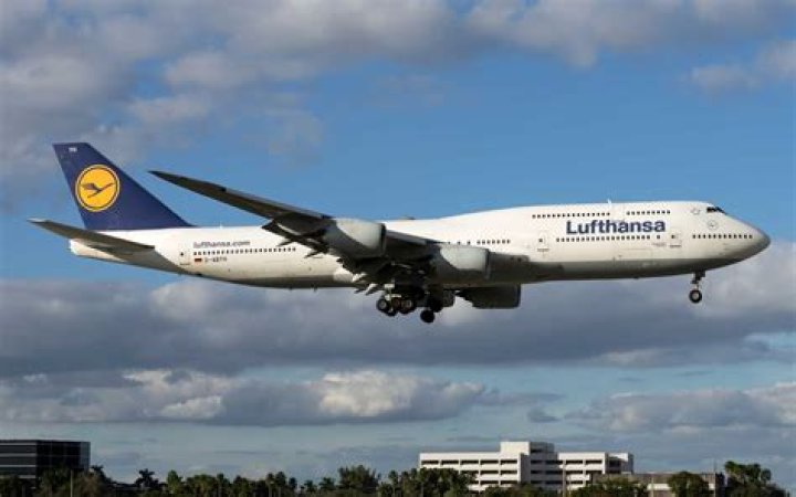What is bigger than a 747?