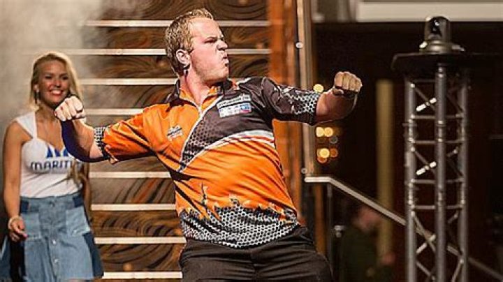 What is Dirk van Duijvenbode walk-on song?