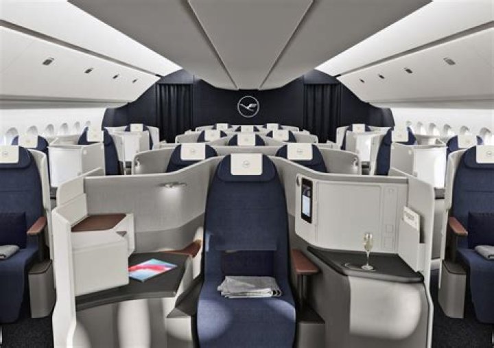 What is K class in Lufthansa?