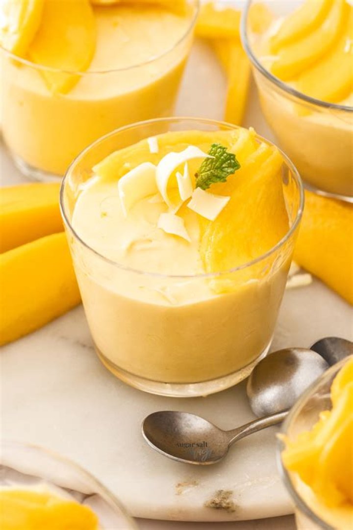 What is mango mousse made of?