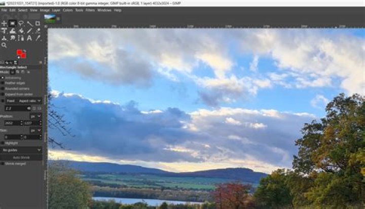 What is the best free image editing software?