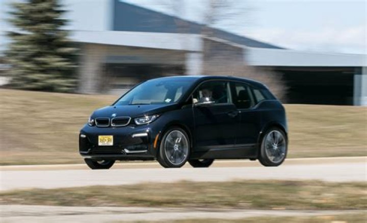 What is the BMW i3s?