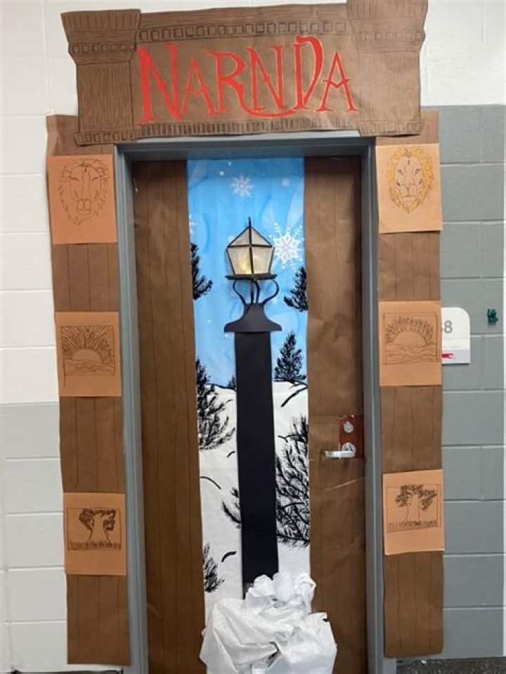 What is the book door to December about?