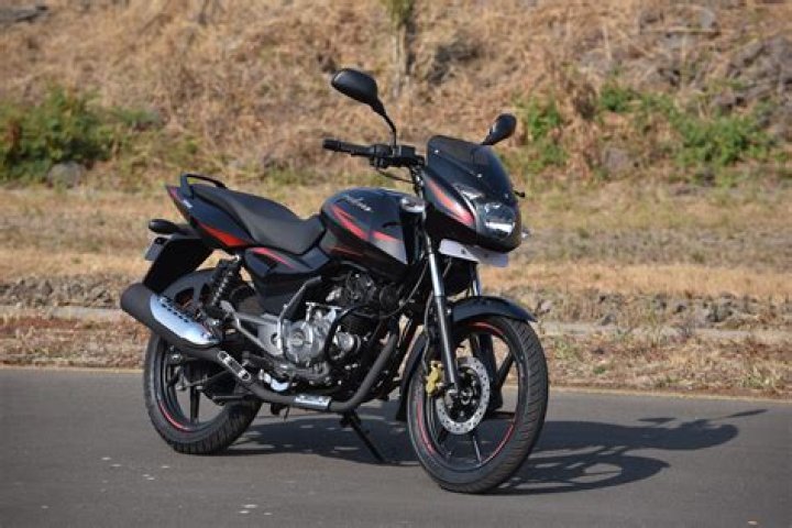 What is the full speed of Pulsar 150?