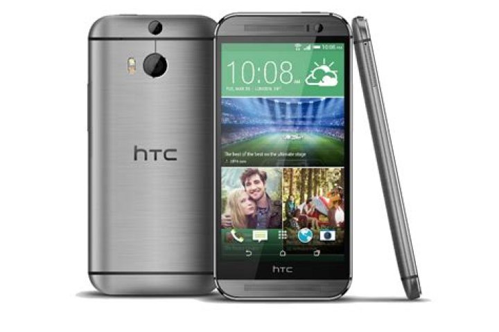 What is the price of HTC M8 in Pakistan?