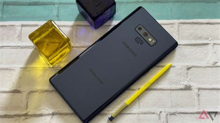 What is the price of Note 8 in Dubai?