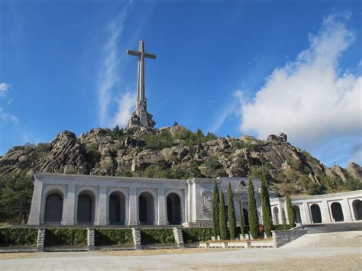 What is the Valle de los Caidos?