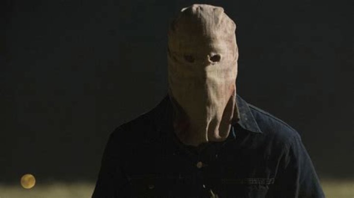 What killer wears a mask?