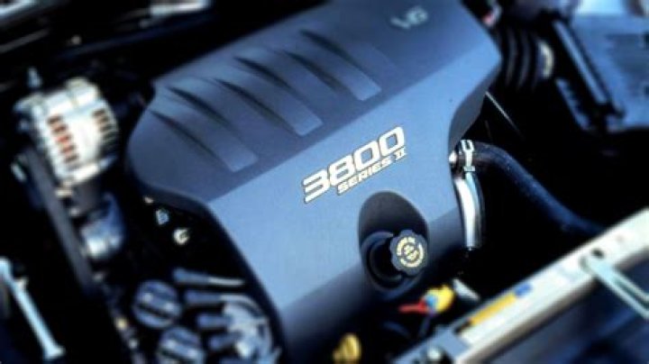 What kind of engine does a Buick Century have?