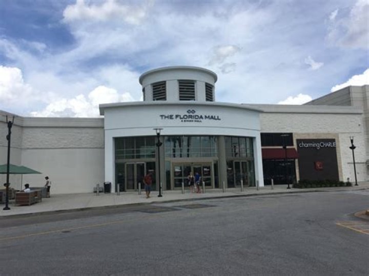 What kind of stores are in the Florida Mall?