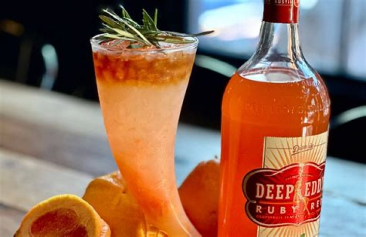 What mixes well with Deep Eddy grapefruit?