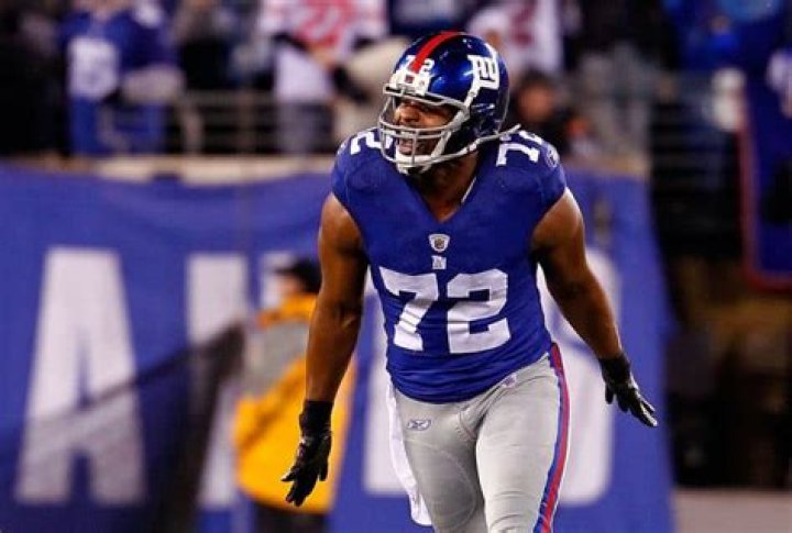 What nationality is Osi Umenyiora?