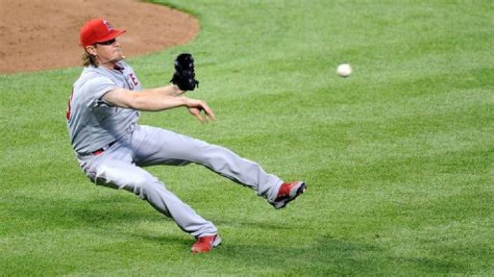 What pitches did Jered Weaver throw?