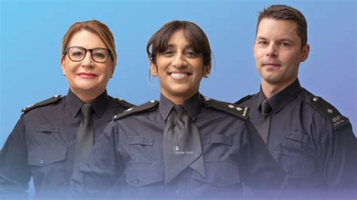 What qualifications do you need for Border Force?