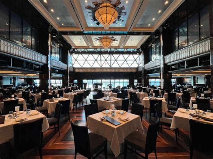 What restaurants are free on the Norwegian Getaway?