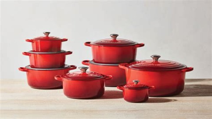 What size is 26 in Le Creuset?