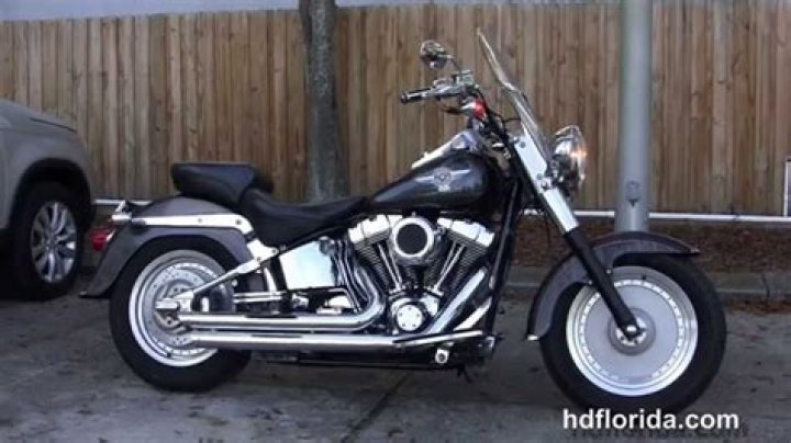 What size motor does a 2006 Fatboy have?