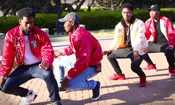 What song do the Kappas stroll to?