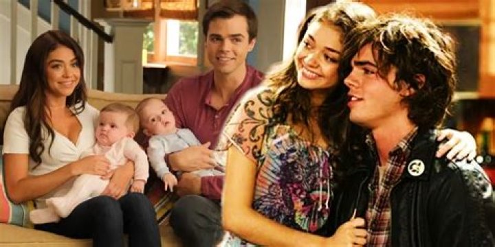 What song does Haley sing in Modern Family?