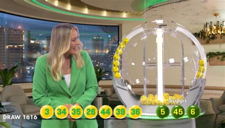 What time and channel is Oz Lotto draw tonight?