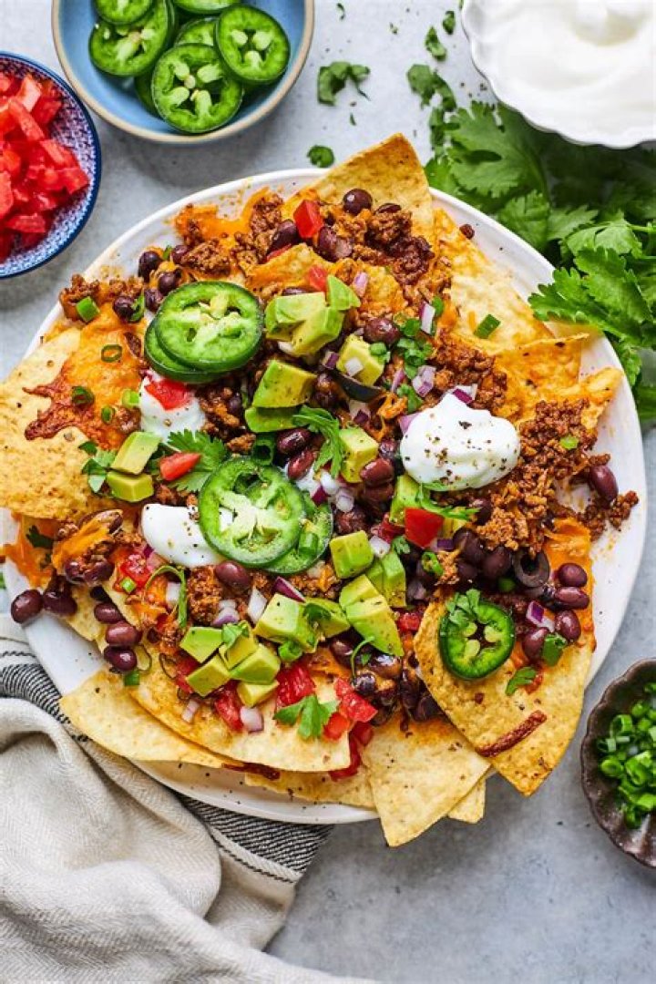 What toppings are good on nachos?