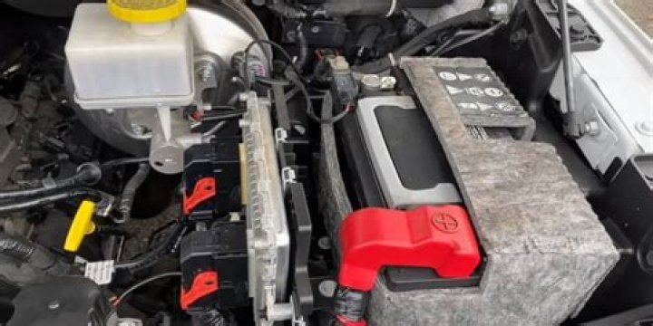 What type of battery does a Dodge Ram 1500 take?