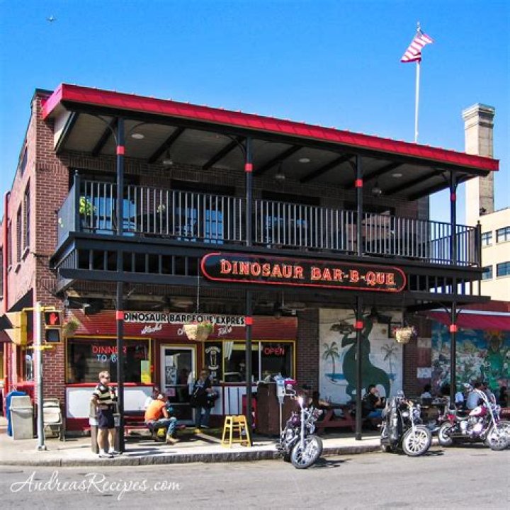 When did Dinosaur BBQ open in Syracuse?