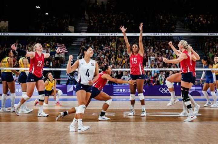 Where can I play volleyball in Phoenix?