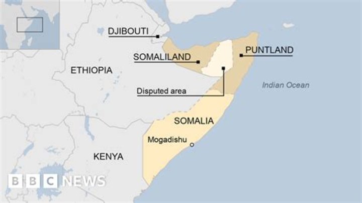 Where do most Somalis live in UK?