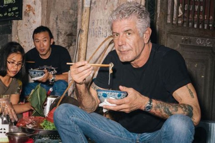 Where does Anthony Bourdain eat in Boston?