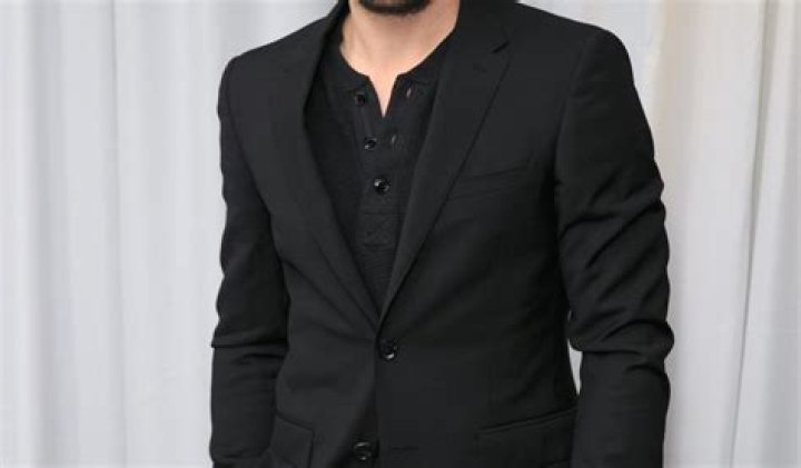 Where is Kit Harington from?