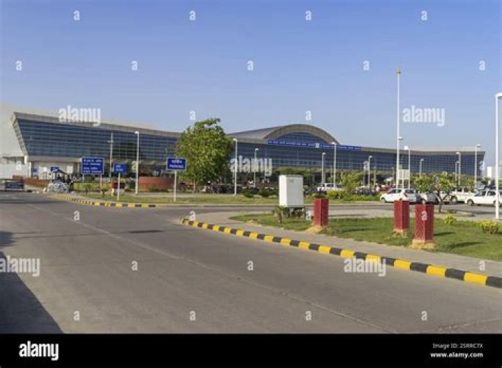 Where is the Lal Bahadur Shastri Airport?