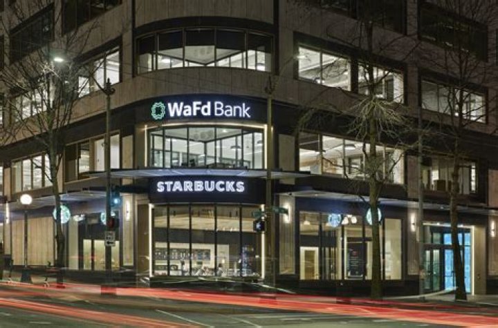 Where is Washington Federal Bank located?