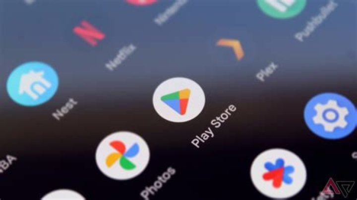 Which is better app market or Play store?