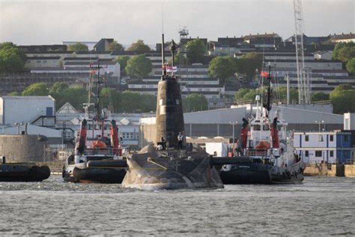 Which submarines are in Devonport?