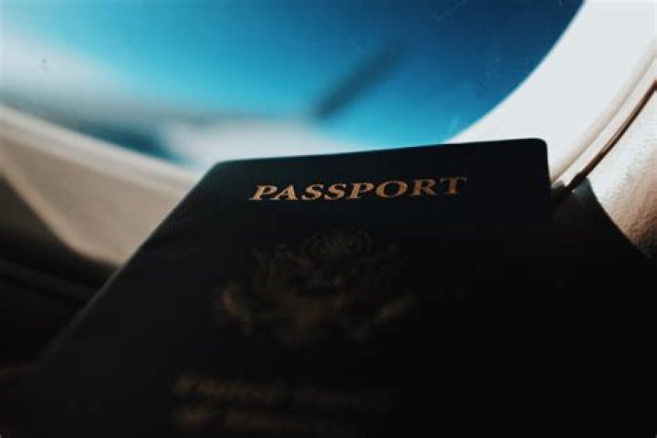 Who can apply for p2 visa?
