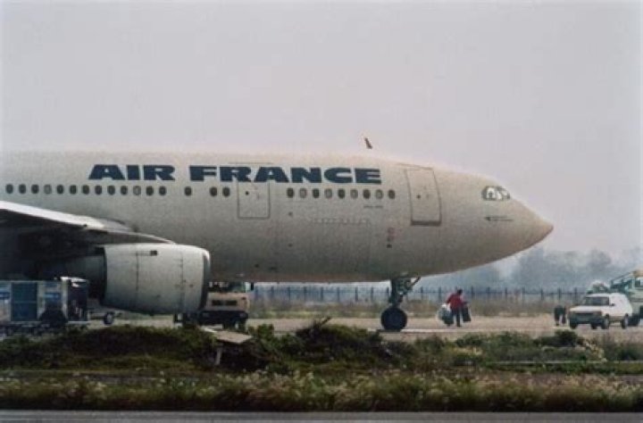 Who died on Air France 8969?