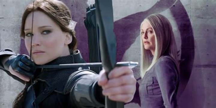 Who does Katniss kill with her bow?
