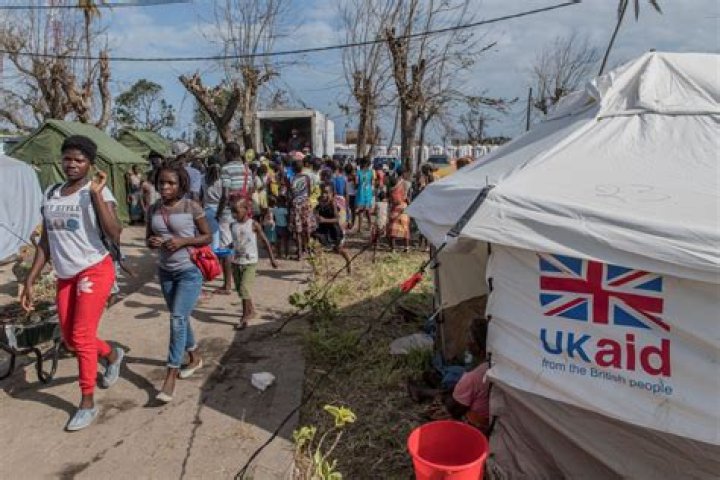 Who gives aid to Tanzania?
