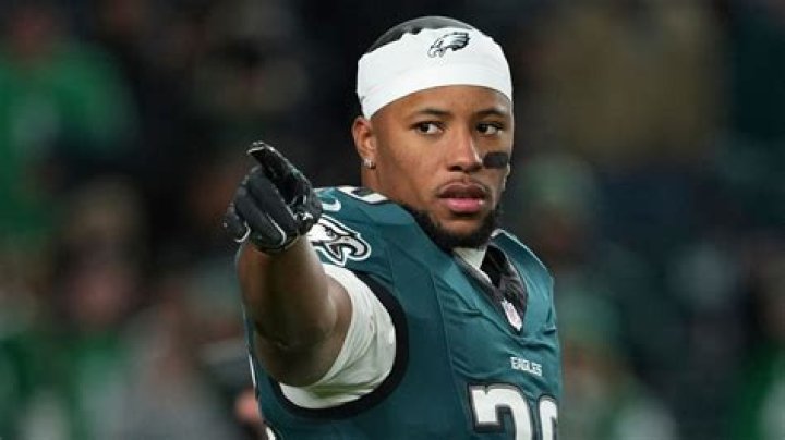 Who got cut from Philadelphia Eagles?