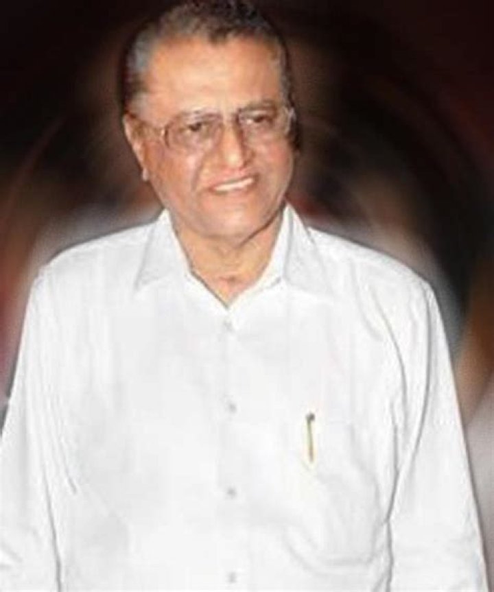 Who is Rasiklal Manikchand Dhariwal?