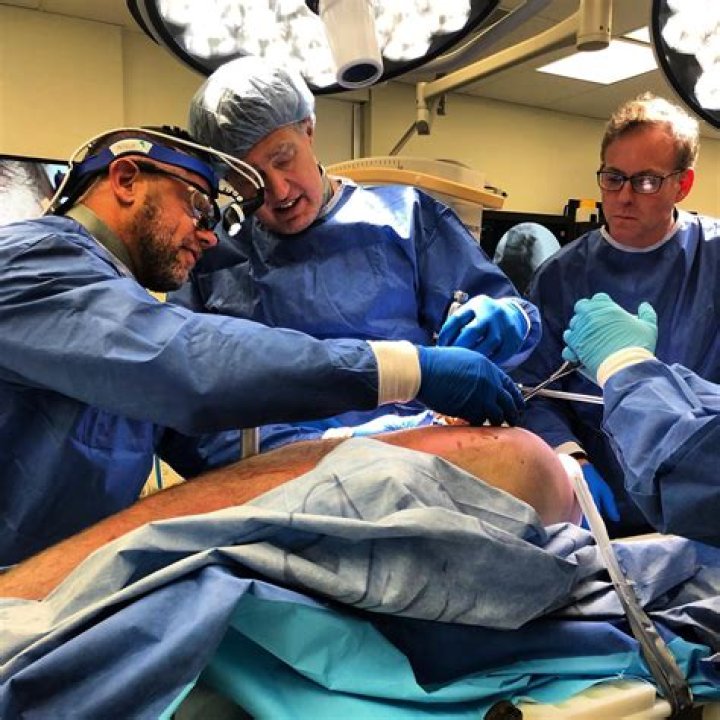 Who is the best plastic surgeon in Nova Scotia?