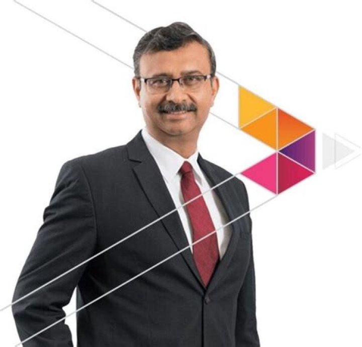 Who is the CEO of Axiata?