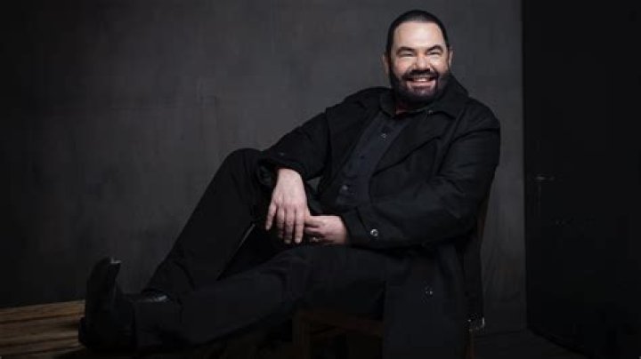 Who is the lead singer of dervish?