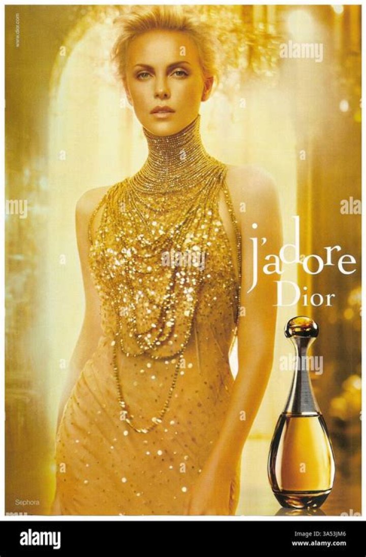 Who is the model in the Dior J adore advert?